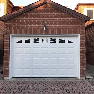 Automatic-Garage-Door-Opener-328060513-vl71u